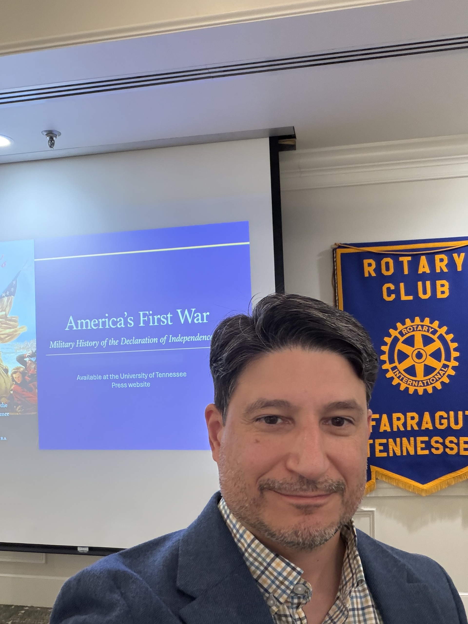 Dr. Chris Magra lecturing at the Farragut Rotary Club